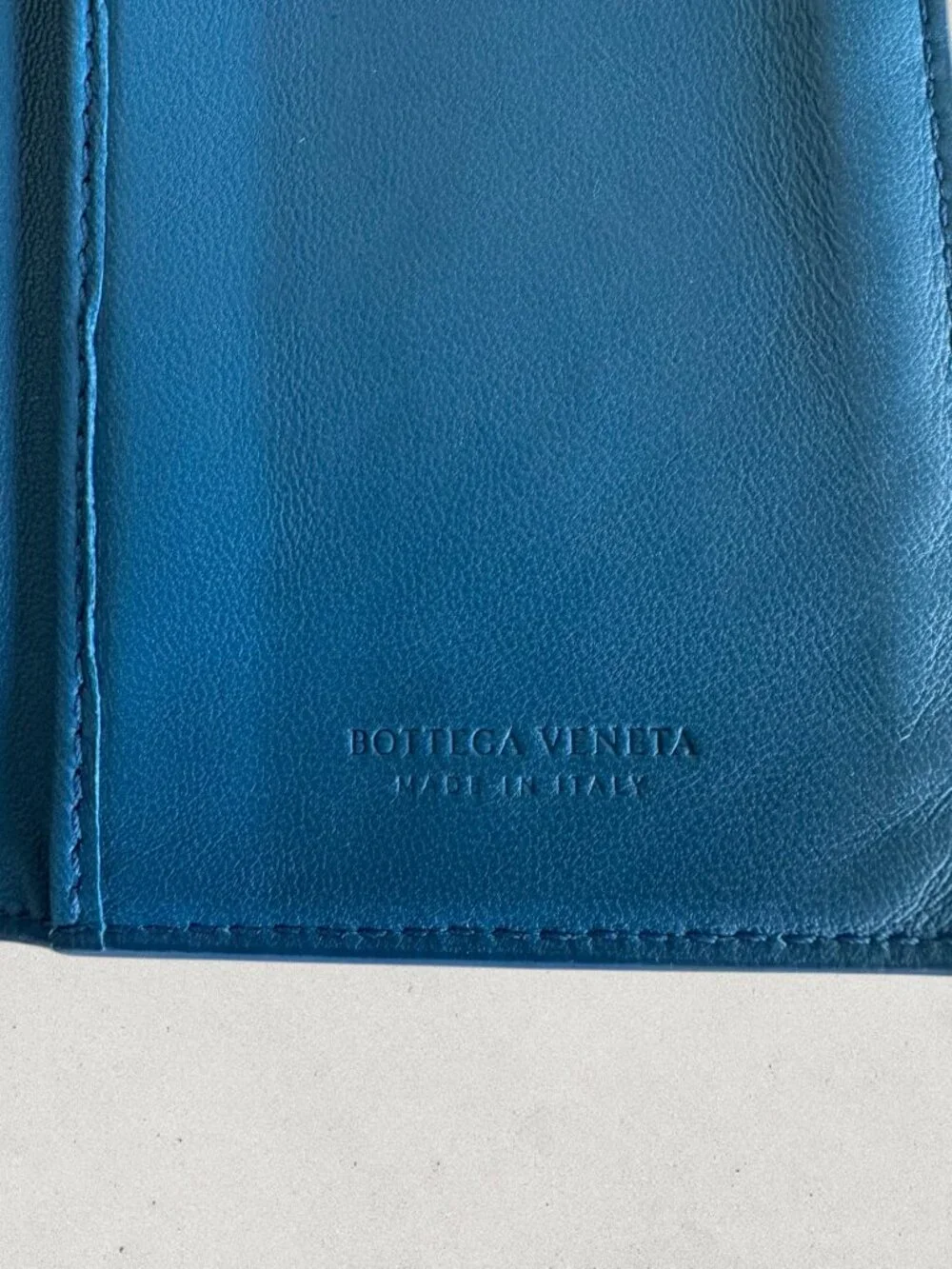 Bottega Veneta Black Nappa Intrecciato Long Flap Wallet – Blue Interior P0229